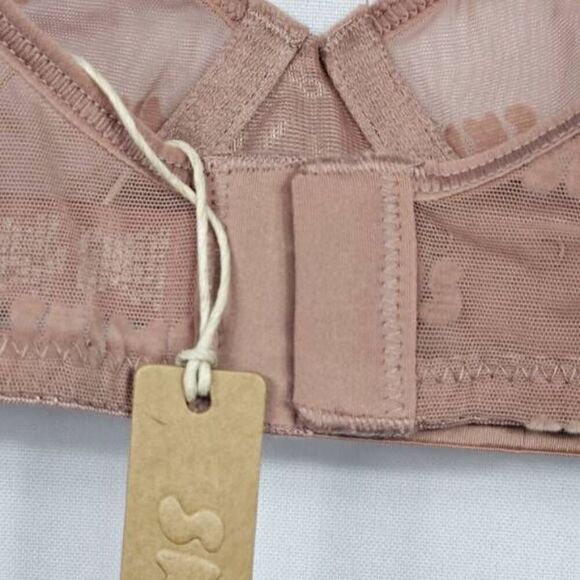 Skims logo underwire bra Nwt - Picture 5 of 10